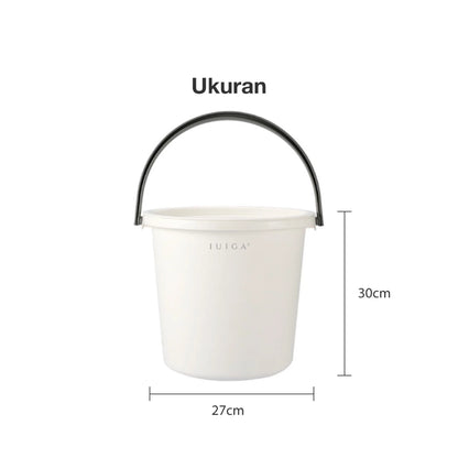 Minimalist Bucket With Lid